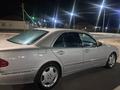 Mercedes-Benz E 320 2000 годаүшін5 000 000 тг. в Жанаозен – фото 3