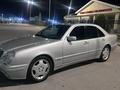 Mercedes-Benz E 320 2000 годаүшін5 000 000 тг. в Жанаозен – фото 2