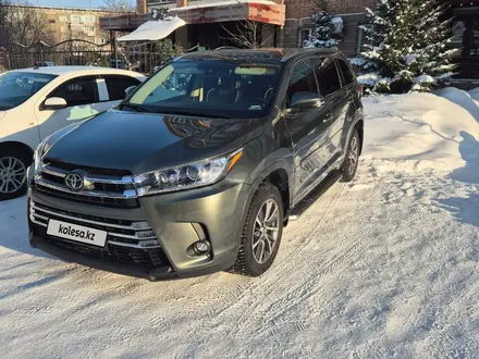 Toyota Highlander 2017 года за 18 000 000 тг. в Астана