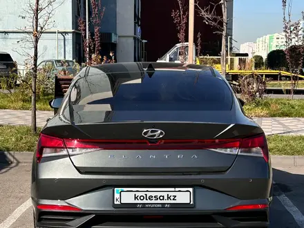 Hyundai Elantra 2022 года за 9 200 000 тг. в Алматы – фото 7