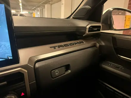 Toyota Tacoma 2024 года за 42 500 000 тг. в Алматы – фото 32