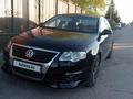 Volkswagen Passat 2005 годаүшін3 500 000 тг. в Сатпаев