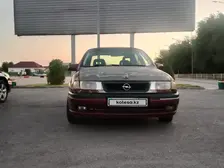 Opel Vectra, 1994