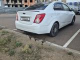 Chevrolet Aveo 2013 года за 2 600 000 тг. в Караганда – фото 3