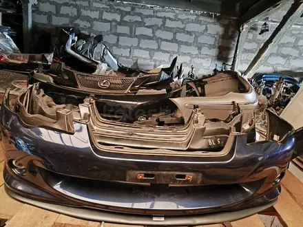 Subaru legacy outback бампер передний оригинал за 55 000 тг. в Усть-Каменогорск