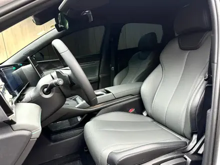 BYD Qin L DM-i Leading 2025 года за 10 300 000 тг. в Актау – фото 12