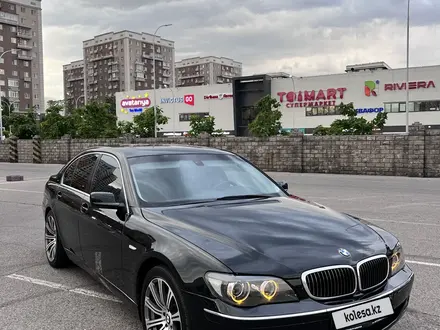 BMW 740 2007 года за 5 800 000 тг. в Алматы – фото 2