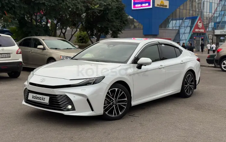 Toyota Camry 2025 года за 20 800 000 тг. в Алматы
