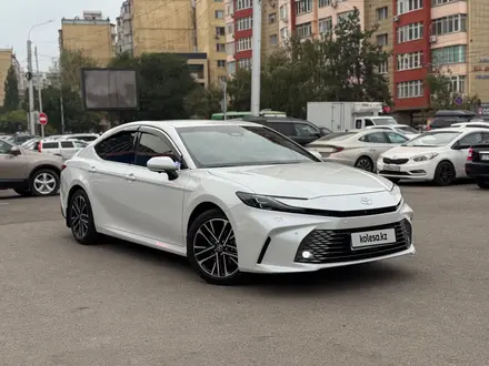 Toyota Camry 2025 года за 20 800 000 тг. в Алматы – фото 3