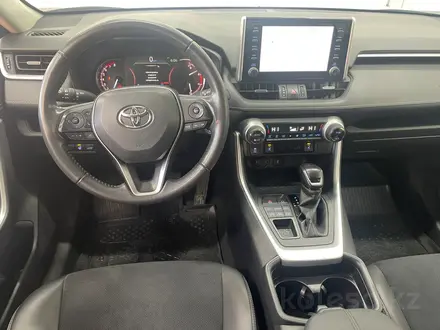 Toyota RAV4 2021 года за 12 250 000 тг. в Алматы – фото 11
