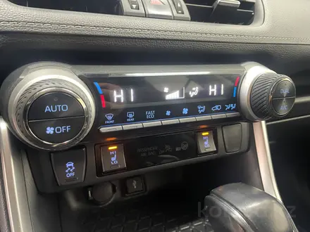 Toyota RAV4 2021 года за 12 250 000 тг. в Алматы – фото 14