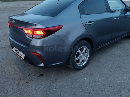 Kia Rio 2018 года за 7 200 000 тг. в Уральск – фото 13