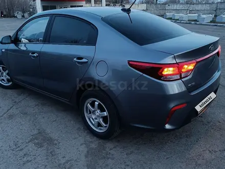 Kia Rio 2018 года за 7 200 000 тг. в Уральск – фото 15