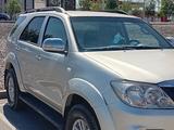 Toyota Fortuner 2006 годаүшін7 800 000 тг. в Алматы – фото 2