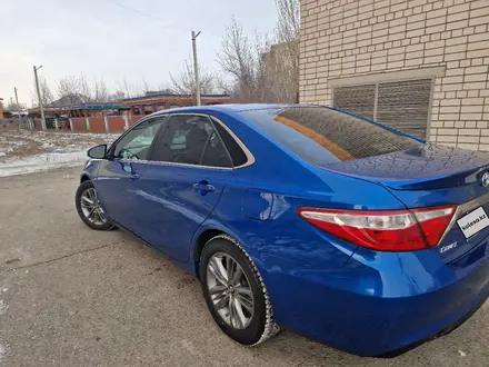 Toyota Camry 2017 года за 6 500 000 тг. в Актобе – фото 15