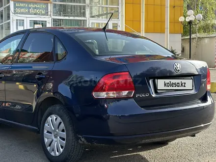 Volkswagen Polo 2015 года за 5 000 000 тг. в Уральск – фото 2