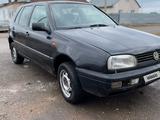 Volkswagen Golf 1993 года за 855 555 тг. в Астана – фото 2