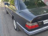 Mercedes-Benz E 200 1990 года за 1 450 000 тг. в Шу – фото 4