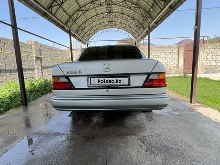 Mercedes-Benz E 230 1992 года за 1 600 000 тг. в Шымкент – фото 5