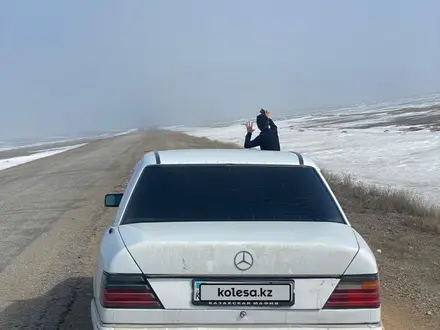 Mercedes-Benz E 230 1990 года за 1 200 000 тг. в Жезказган