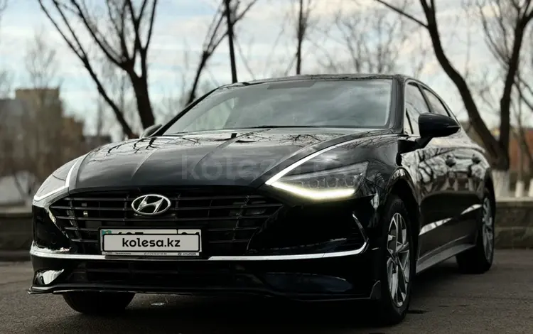 Hyundai Sonata 2023 годаүшін13 700 000 тг. в Астана