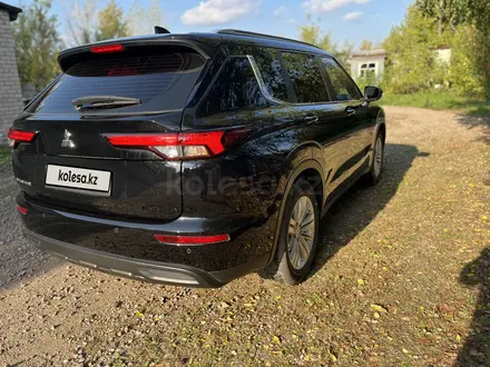 Mitsubishi Outlander 2023 года за 12 990 000 тг. в Петропавловск – фото 9
