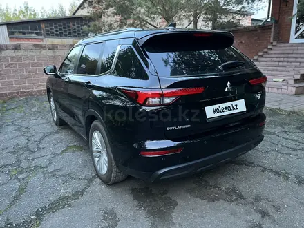 Mitsubishi Outlander 2023 года за 12 990 000 тг. в Петропавловск – фото 14
