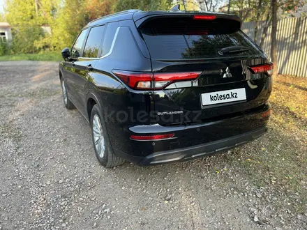 Mitsubishi Outlander 2023 года за 12 990 000 тг. в Петропавловск – фото 7