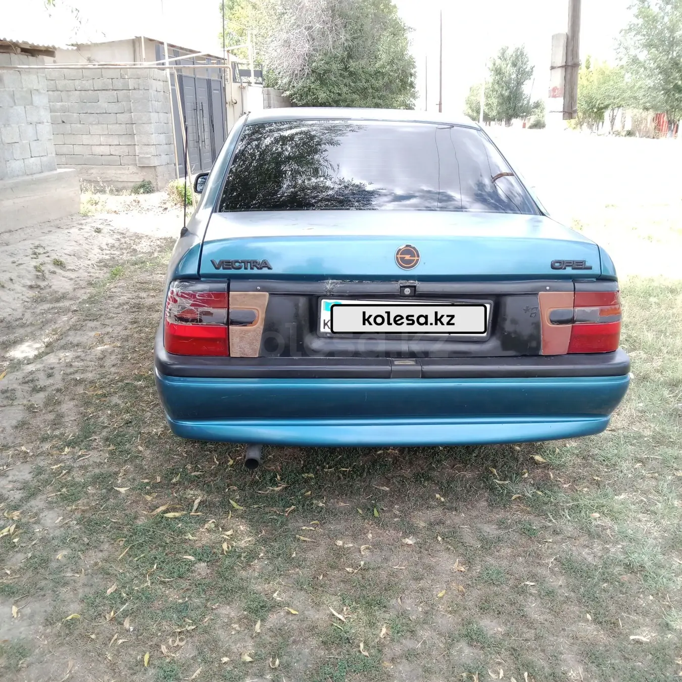 Opel Vectra, 1993