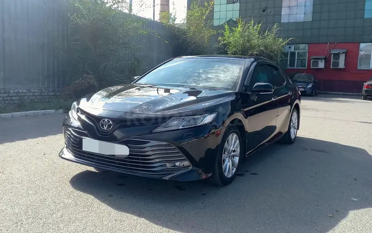 Toyota Camry 2019 года за 15 200 000 тг. в Семей