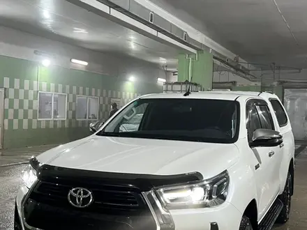 Toyota Hilux 2022 года за 24 000 000 тг. в Актобе – фото 2