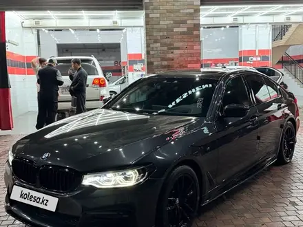 BMW 530 2017 года за 15 500 000 тг. в Шымкент – фото 2