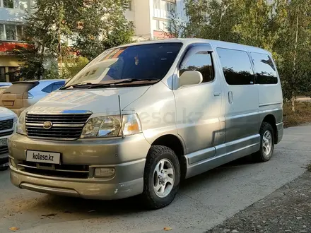 Toyota Grand Hiace 2002 года за 8 800 000 тг. в Костанай