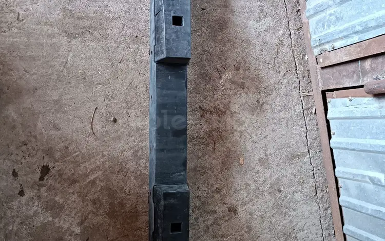 Усилитель переднего бампера! за 10 000 тг. в Алматы