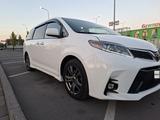Toyota Sienna 2016 года за 14 444 000 тг. в Павлодар