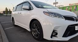 Toyota Sienna 2016 года за 14 444 000 тг. в Павлодар