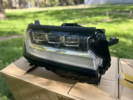 Передние фары на Land Cruiser 300 от полной комплектации за 1 200 000 тг. в Алматы – фото 3