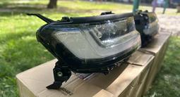 Передние фары на Land Cruiser 300 от полной комплектации. за 1 500 000 тг. в Алматы – фото 5