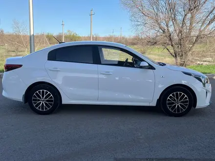 Kia Rio 2022 года за 7 900 000 тг. в Костанай – фото 2