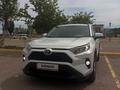 Toyota RAV4 2021 годаүшін14 800 000 тг. в Актобе – фото 2