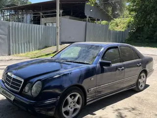 Mercedes-Benz E 280