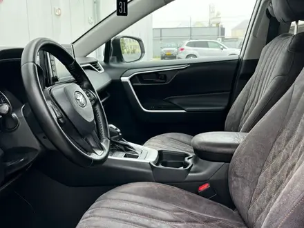 Toyota RAV4 2020 года за 14 900 000 тг. в Актау – фото 11