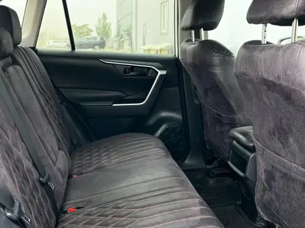 Toyota RAV4 2020 года за 14 900 000 тг. в Актау – фото 14