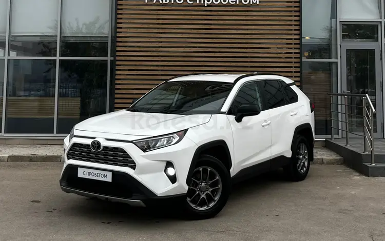 Toyota RAV4 2020 года за 14 900 000 тг. в Актау