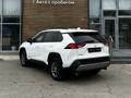 Toyota RAV4 2020 года за 14 900 000 тг. в Актау – фото 2