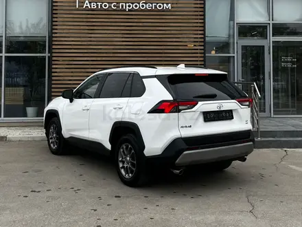 Toyota RAV4 2020 года за 14 900 000 тг. в Актау – фото 2