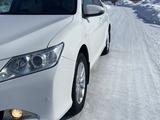 Toyota Camry 2013 года за 9 300 000 тг. в Усть-Каменогорск – фото 2
