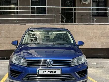 Volkswagen Touareg 2014 года за 11 500 000 тг. в Алматы – фото 2