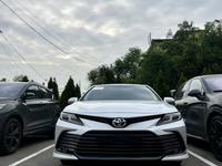 Toyota Camry 2022 годаүшін13 600 000 тг. в Алматы
