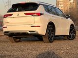 Mitsubishi Outlander 2023 года за 17 900 000 тг. в Алматы – фото 2